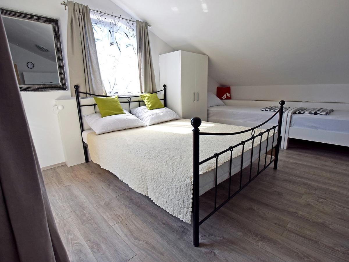Apartman Branka Стариград-Пакленица Екстериор снимка